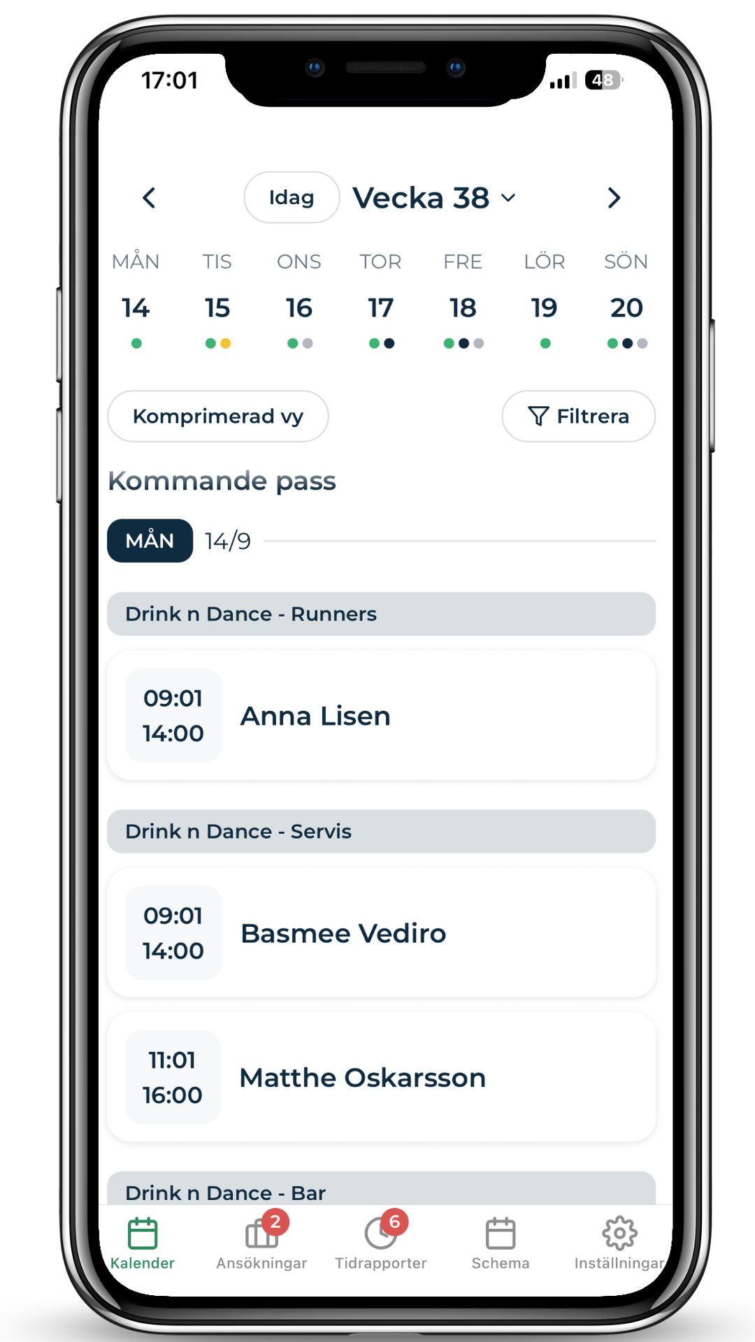 Mobil veckovy med veckans pass grupperade per dag och team